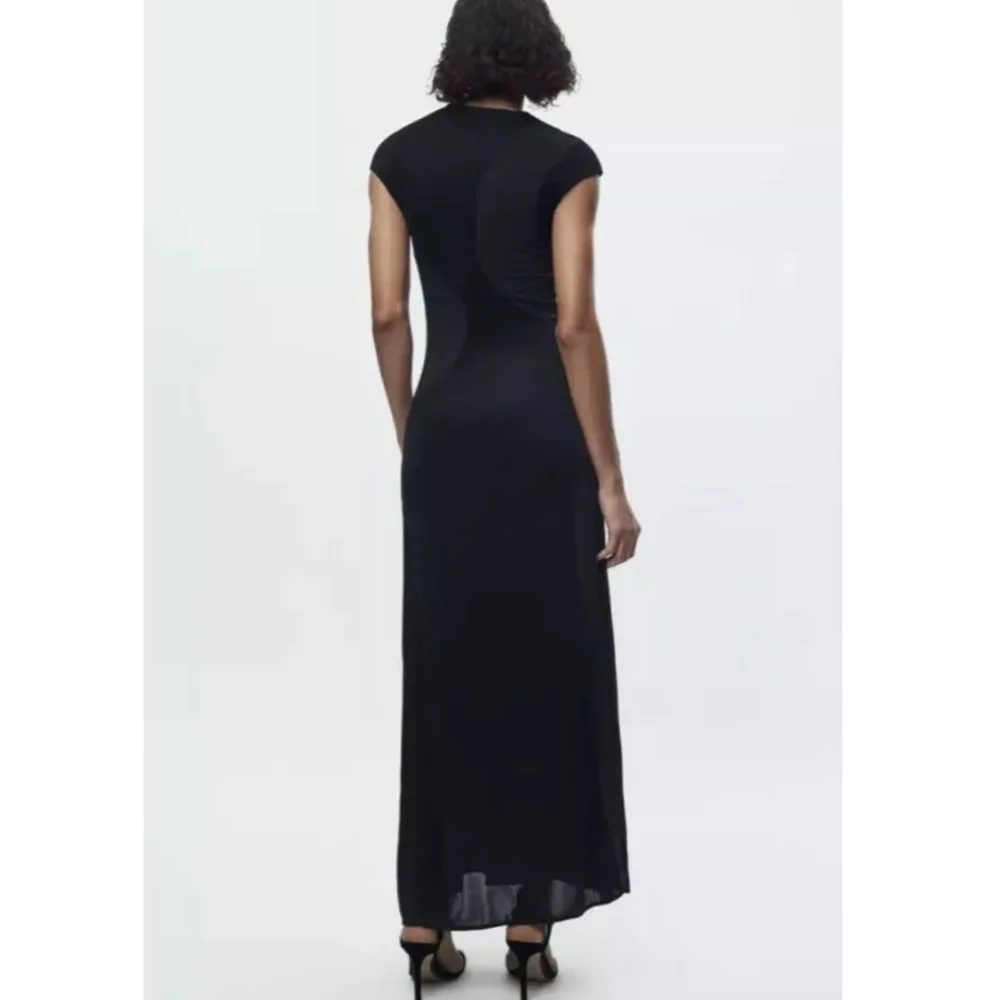 🆕️ Zara Fitted Knit Dress - Picture 2 of 5